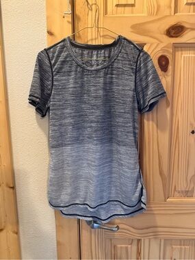 Rise Confident Tee